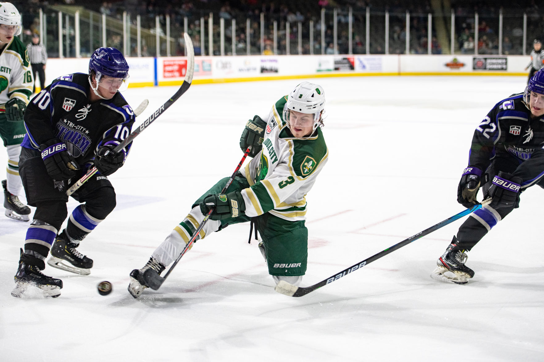Musketeers vs Tri-City Storm hockey
